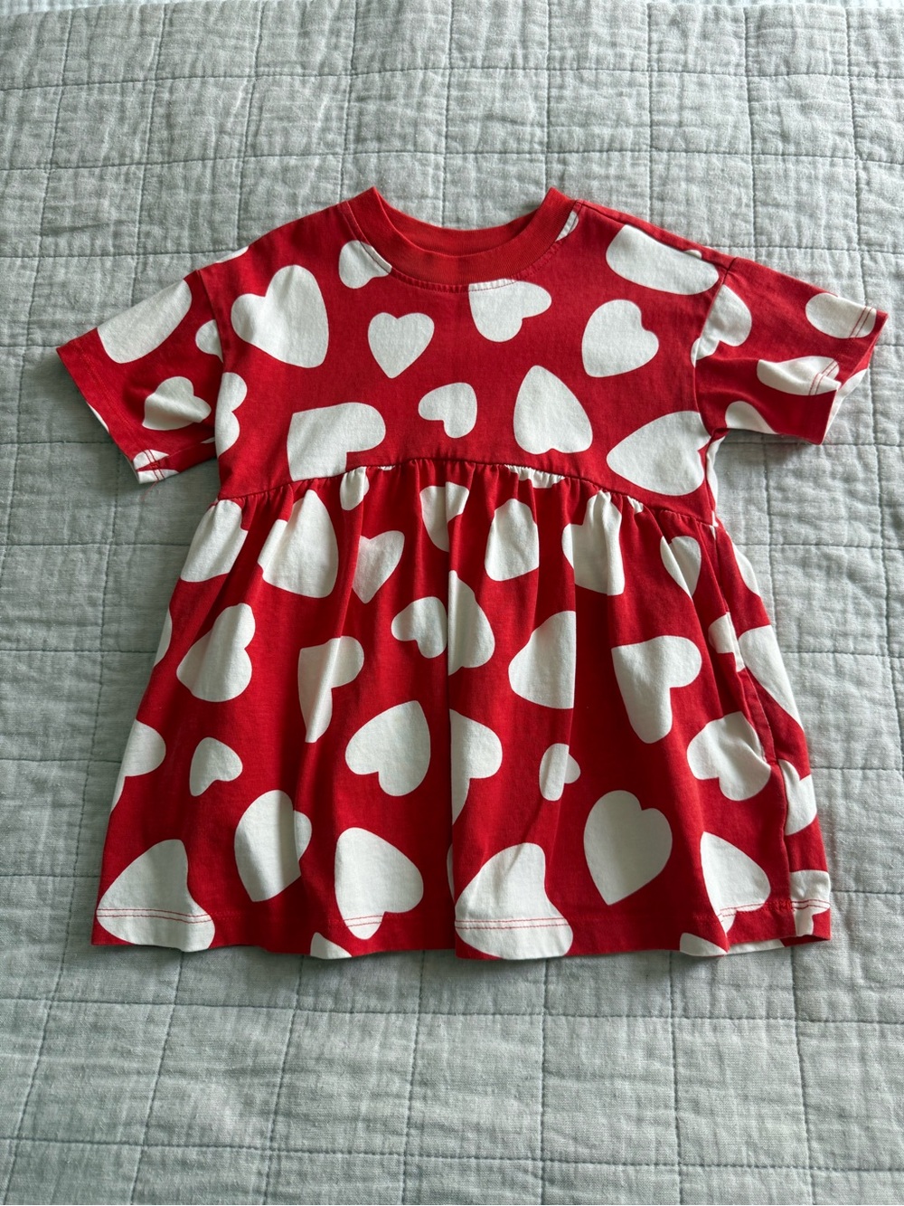 Hannah Anderson Kids Red Heart Print Dress - White Hearts